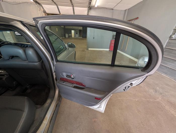 2005 buick lesabre limited with 164283 miles for sale near elk-river, minnesota 8bb7eec52bf542748471e5f7d19f888f.jpg