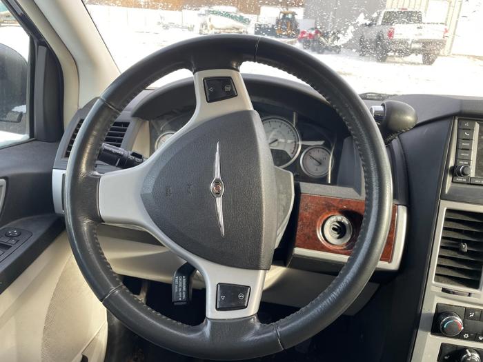 2010 chrysler town-and-country with 188772 miles for sale near elk-river, minnesota 8bbc2867ec0c489885ef2aec7c157109.jpg