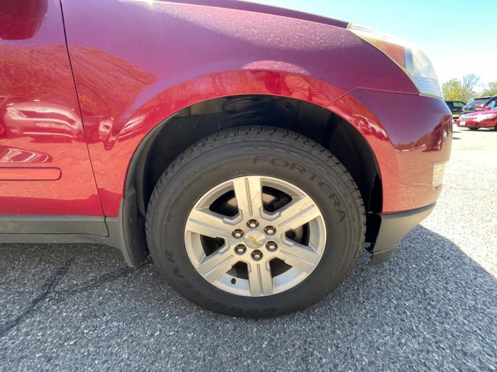 2012 chevrolet traverse 2lt-awd with 208738 miles for sale near brainerd, minnesota 8bca7cd1c1f64ff88e1a9a8658b95b0e.jpeg