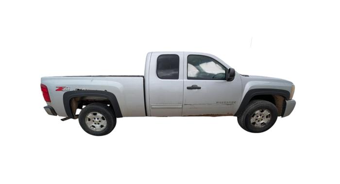 2010 chevrolet silverado-1500 lt1-extended-cab-long-box-4wd with 263160 miles for sale near elk-river, minnesota 8bcd0c54a8d649eeb786e45dcb8cbef2.jpg
