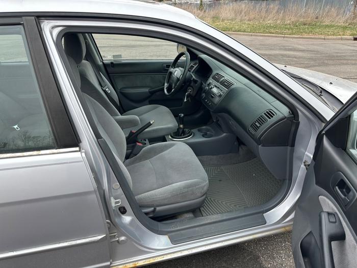 2001 honda civic ex-sedan with 179579 miles for sale near elk-river, minnesota 8bd142f15ba74553b5cdd44a8d5e15e9.jpeg