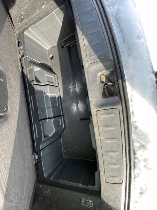 2020 nissan pathfinder s-4wd with 155852 miles for sale near fridley, minnesota 8c084b7ae36b424a9ae64c5b4e81d486.jpeg