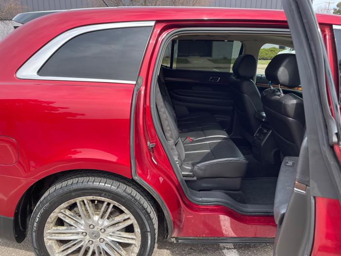 2013 lincoln mkt 3.5l-with-ecoboost-awd with 167000 miles for sale near eden-prairie, minnesota 8c0bc9fbe5f54cd681257790d312261f.jpeg