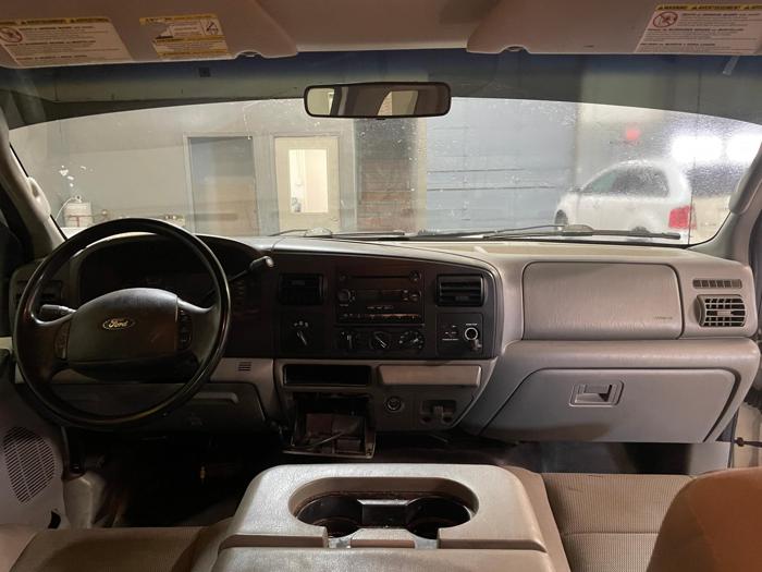 2005 ford f-250 xl with 165836 miles for sale near elk-river, minnesota 8c3d7d801a25462795a3b0d801475f92.jpg
