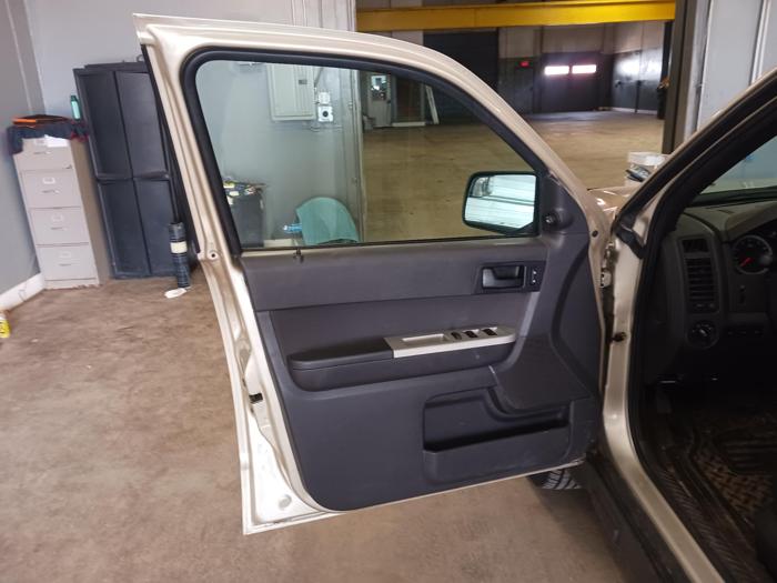 2011 ford escape xlt-4wd with 203903 miles for sale near elk-river, minnesota 8c40096b70bd4524b0d6de694962a1b2.jpg