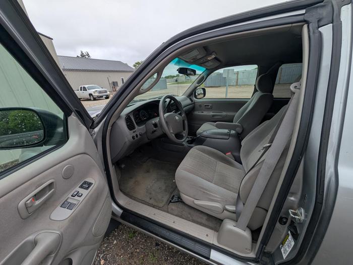 2005 toyota tundra sr5-access-cab-4wd with 95543 miles for sale near elk-river, minnesota 8c5cc169f12e458baa2c328ad10db300.jpg