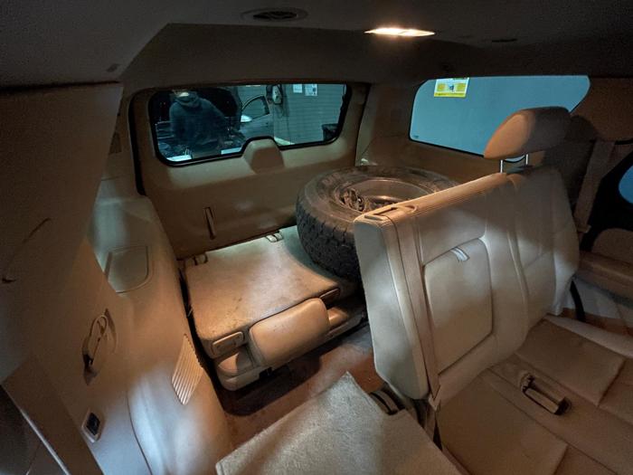 2007 chevrolet tahoe ltz with 173308 miles for sale near elk-river, minnesota 8c5e5b3da0d14c438d49545600185d16.jpg