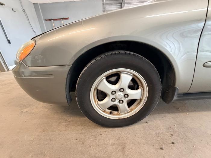 2004 ford taurus-wagon se with 137682 miles for sale near elk-river, minnesota 8c8cf1f87aa14466880bc44a5f84131e.jpeg
