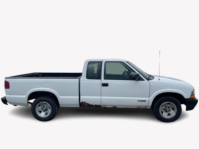 2001 chevrolet s-10-pickup with 161221 miles for sale near elk-river, minnesota 8cb2e25325c54fd6bc7852822ddb008a.jpg