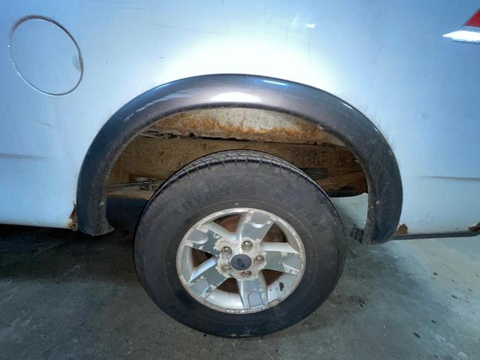 2002 ford f-150 xl-supercab-short-bed-4wd with 253075 miles for sale near elk-river, minnesota 8cc6347385174f0a96774363d1e75b42.jpeg