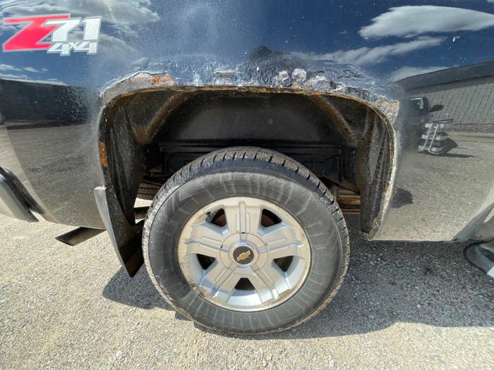 2011 chevrolet silverado-1500 ltz-crew-cab-4wd with 121366 miles for sale near elk-river, minnesota 8cd1953543d344f2bb159a81484a5e6f.jpeg