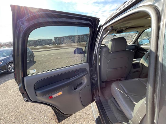 2003 chevrolet tahoe 4wd with 245991 miles for sale near elk-river, minnesota 8cd7421bd4554ab3ad19fb46fc03192f.jpeg