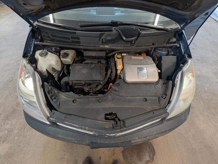 2009 toyota prius 4-door-liftback with 401240 miles for sale near elk-river, minnesota 8ce99ed4608e4f14ba1f5ebbb2822e82.jpg