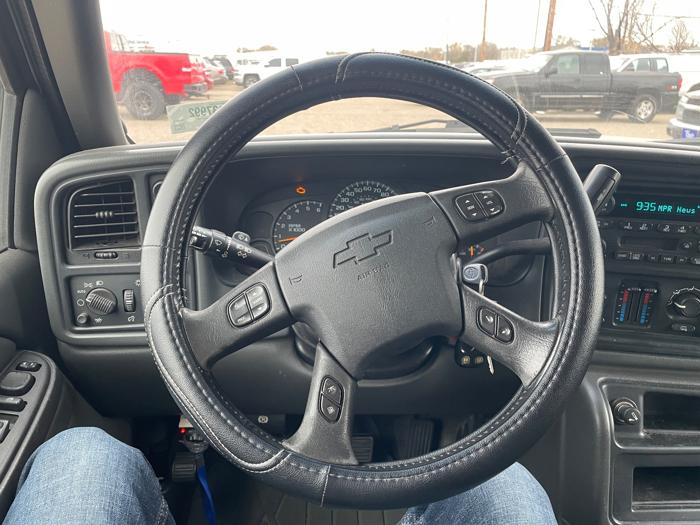 2005 chevrolet silverado-1500 ls-crew-cab-4wd with 291163 miles for sale near fridley, minnesota 8cf47cabddad4fc69538721c3016fa30.jpeg