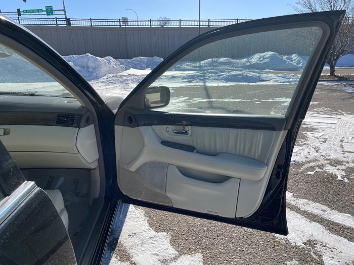 2001 lexus ls-430 sedan with 225677 miles for sale near burnsville, minnesota 8cf72b2663db477ab1d34be13f1af98c.jpeg