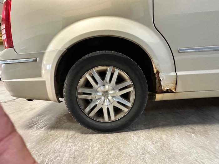 2010 chrysler town-&-country touring with 243937 miles for sale near elk-river, minnesota 8d09d01d976b4712bdd642980fb56854.jpeg