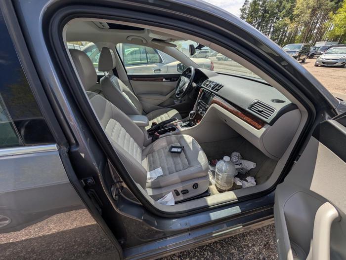 2013 volkswagen passat 2.0l-tdi-se-at for sale near elk-river, minnesota 8d2ba2075eff4ed093bf3ea6cd5f29af.jpg