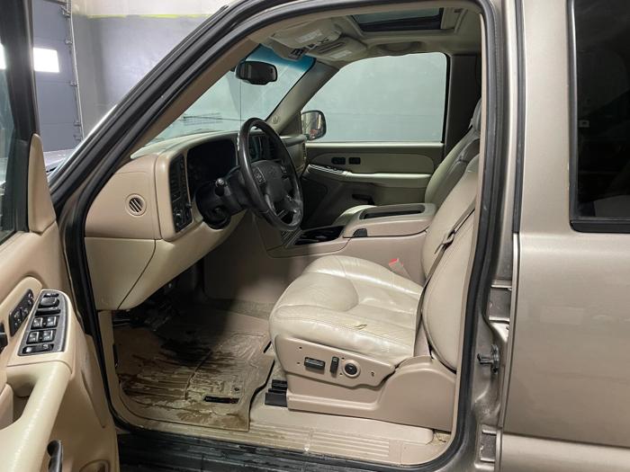 2003 chevrolet tahoe base with 181977 miles for sale near elk-river, minnesota 8d419e8ab3804eeb895da78e1fc19c2c.jpg