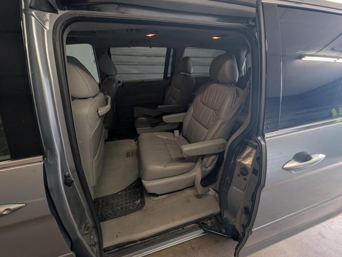 2009 honda odyssey ex-l with 232507 miles for sale near elk-river, minnesota 8d538e3d4da24a1698e15b7dffb74614.jpg