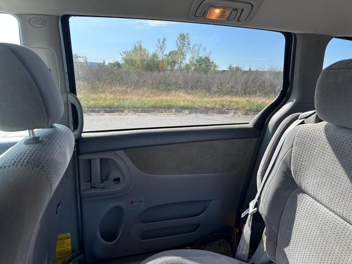 2006 toyota sienna le-7-passenger with 186110 miles for sale near elk-river, minnesota 8d68901e53754189b191bfc591748aeb.jpg