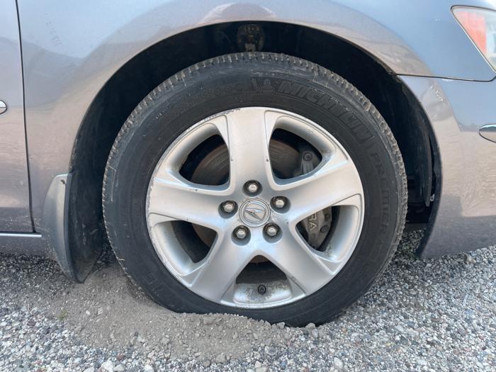 2005 acura rl 3.5rl-with-navigation-system with 250866 miles for sale near elk-river, minnesota 8d80b56591d54a3aa9a9b86de8283b25.jpeg