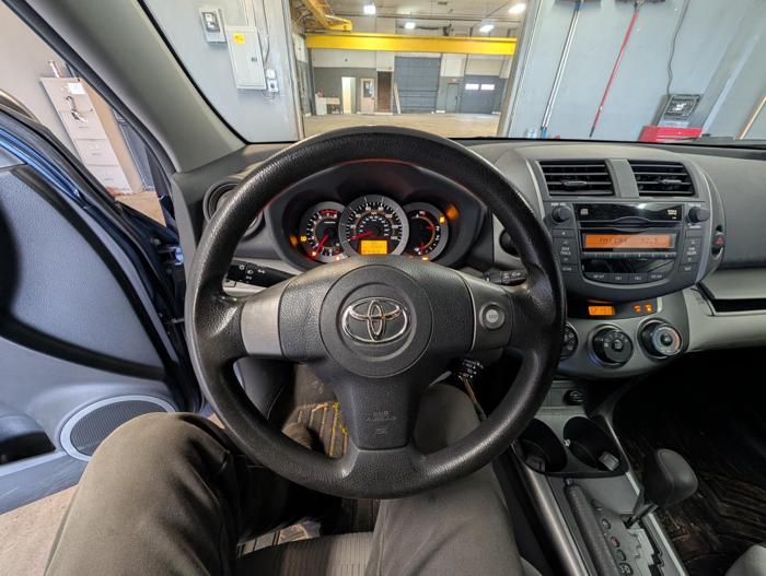 2010 toyota rav4 base-i4-4wd with 209322 miles for sale near elk-river, minnesota 8d9896cb7d1f40a98def685fbdf4792c.jpg