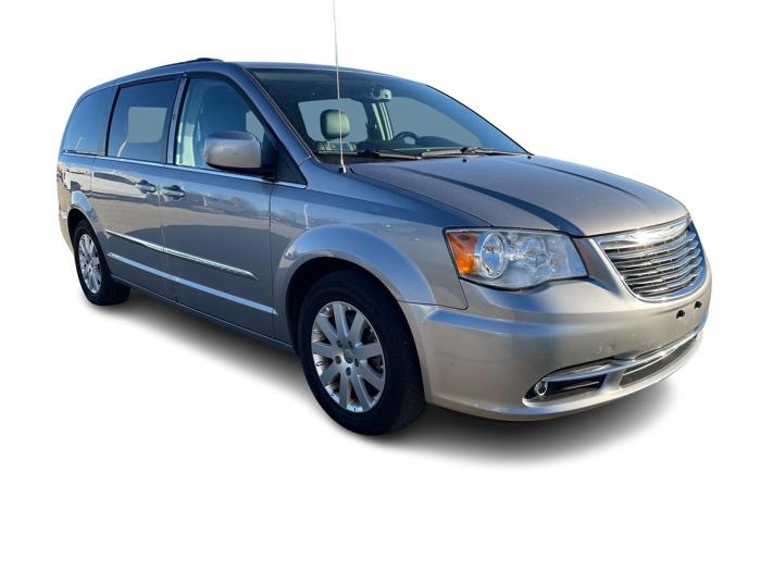 2016 chrysler town-&-country touring with 138021 miles for sale near rochester, minnesota 8d99e0d4078e48a59ef0f04a5e759a7b.jpg