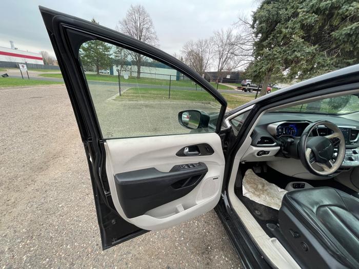 2018 chrysler pacifica limited with 145653 miles for sale near blaine, minnesota 8da38161a2d44c6d9b4f4dc3a322f1db.jpeg