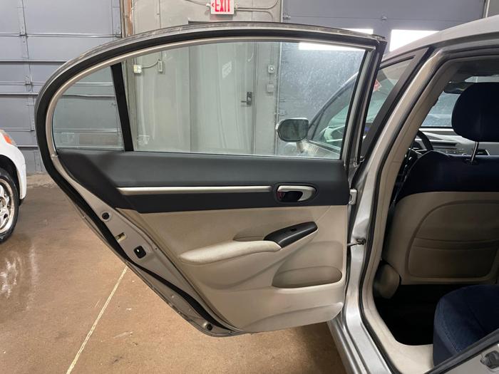 2008 honda civic hybrid with 170365 miles for sale near elk-river, minnesota 8dba89367b1b4332a8a150bacb5e0a7e.jpg
