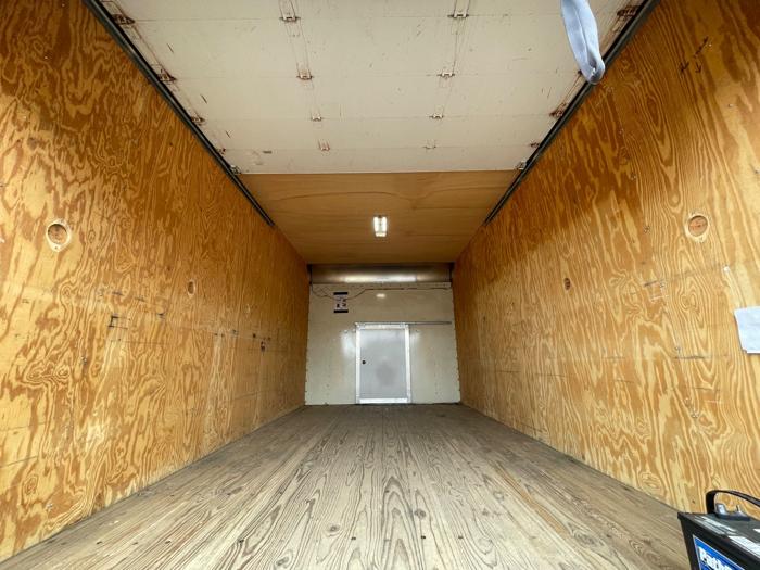 2006 chevrolet express g3500 with 121772 miles for sale near elk-river, minnesota 8e270042e69c44089dd9a8491d27ccb3.jpeg