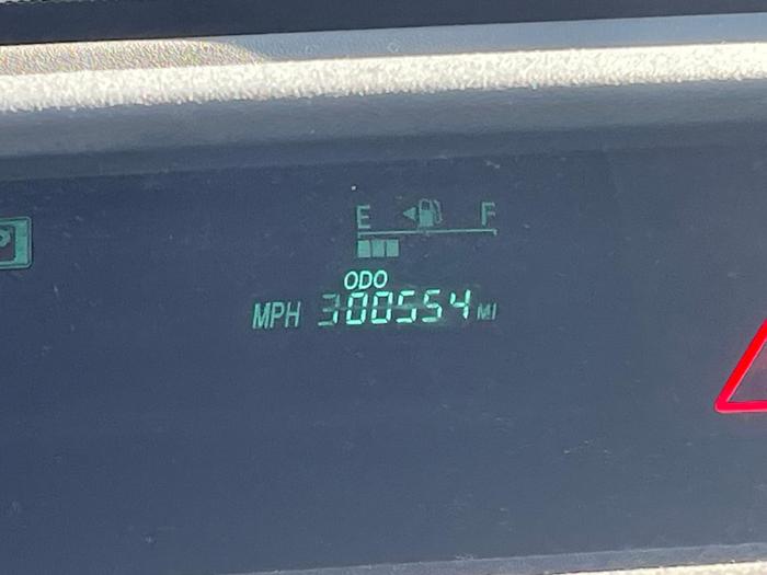 2008 toyota prius base with 300554 miles for sale near elk-river, minnesota 8e477f02de844b0a9e420c5643a982bc.jpg