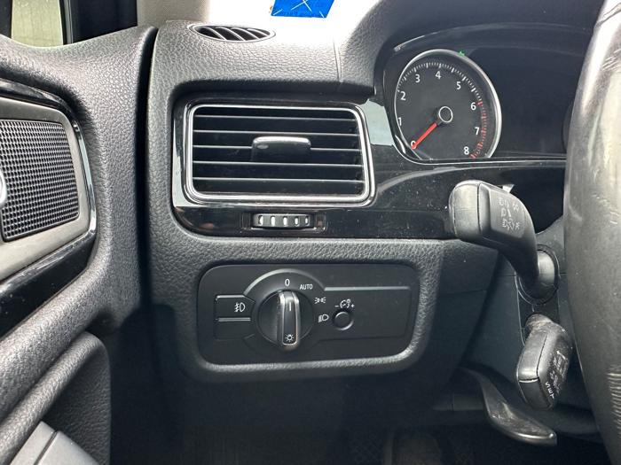 2014 volkswagen touareg vr6-lux with 142869 miles for sale near burnsville, minnesota 8e4cf1c644504088a0c5de1ffaa0413f.jpeg