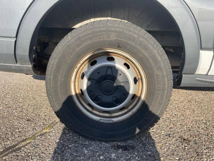2015 ford transit 250-van-low-roof-w-sliding-pass.-130-in.-wb with 229412 miles for sale near annandale, minnesota 8e4de961465647ca9481d38a189c0e4d.jpeg
