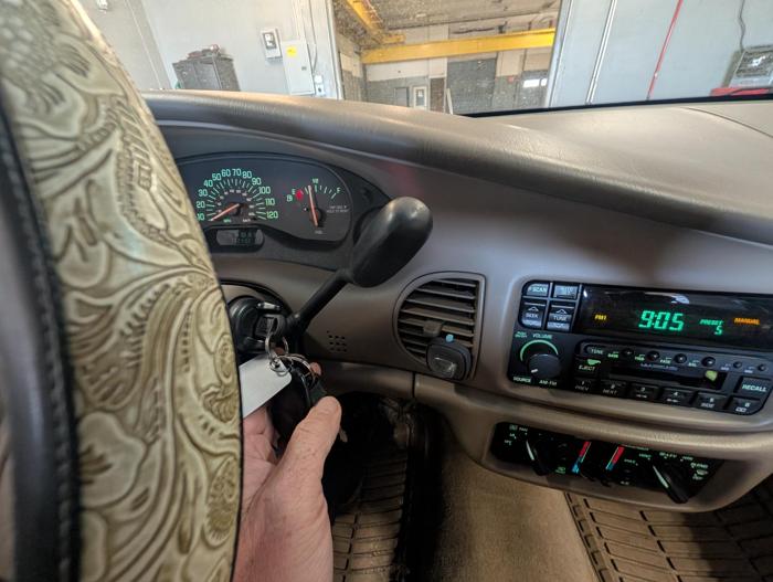 2003 buick century custom with 132499 miles for sale near elk-river, minnesota 8e5c80295edc4104b92b3ec99bec7502.jpg