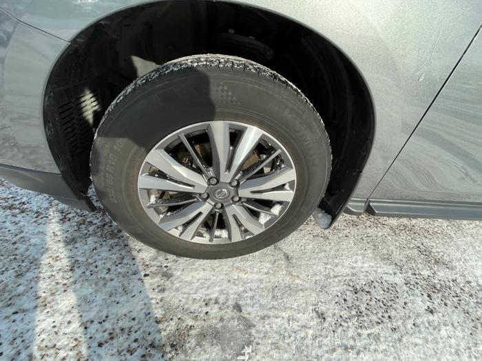 2020 nissan pathfinder s-4wd with 155852 miles for sale near fridley, minnesota 8e68bd2929c4430a95b64c35f66f4fb6.jpeg