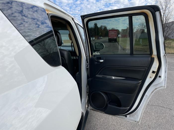 2014 jeep compass latitude-4wd with 136431 miles for sale near elk-river, minnesota 8e8bd15dded848ea9339b4fba6a5457a.jpeg