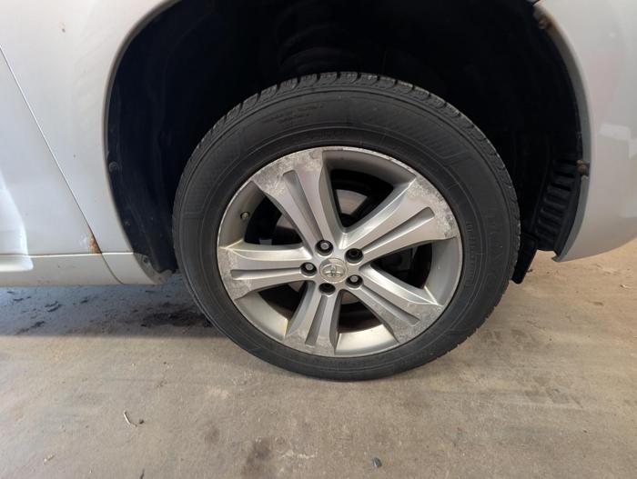 2008 toyota highlander sport-4wd with 226709 miles for sale near elk-river, minnesota 8eb20a15c7404e85b3bfd8800662d67b.jpg