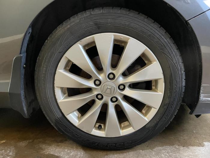 2013 honda accord ex-l-v6 with 132994 miles for sale near elk-river, minnesota 8eb72a2343a34b02b6e56686c4db8eb0.jpg
