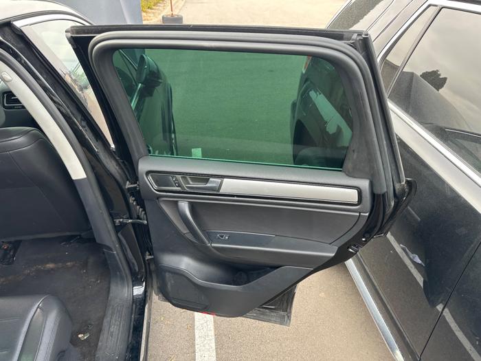 2014 volkswagen touareg vr6-lux with 142869 miles for sale near burnsville, minnesota 8eb920d0ee27419ba5317946faedcf50.jpeg