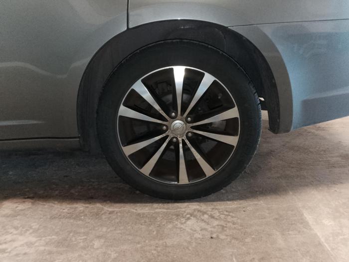 2012 chrysler 200 s with 143318 miles for sale near elk-river, minnesota 8eca41bec53649b987ff8bf40958da55.jpg