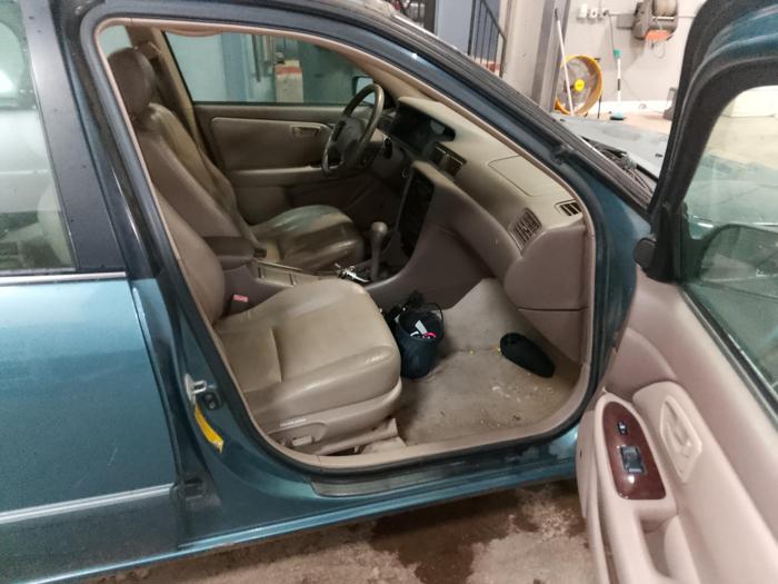 2000 toyota camry le-v6 with 208807 miles for sale near elk-river, minnesota 8ee276aaba714dec8acb78837edd7203.jpg