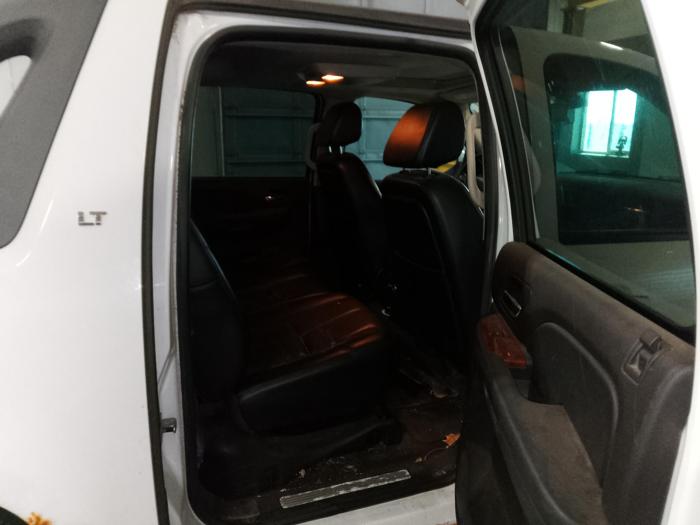 2007 chevrolet avalanche ls-4wd with 228982 miles for sale near elk-river, minnesota 8f2546586eae4eeab301b86716f7a005.jpg
