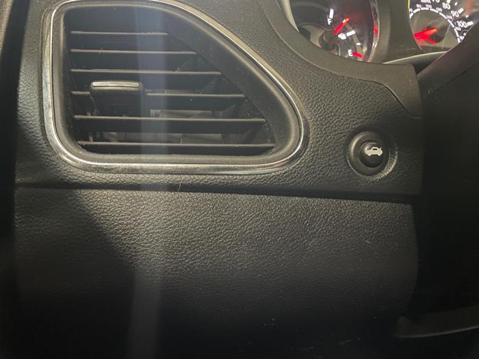 2012 chrysler 200-sedan limited with 167027 miles for sale near elk-river, minnesota 8f2e8583cac64dd0897ab7346ff07871.jpg