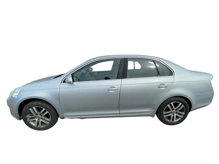 2006 volkswagen jetta tdi with 227110 miles for sale near elk-river, minnesota 8f33186ce75b4e1387aa2ffd02f62b05.jpg