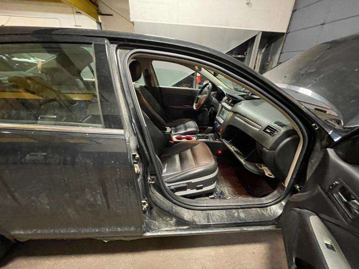 2010 ford fusion-hybrid sedan with 283267 miles for sale near elk-river, minnesota 8f84a77cc0b144119cbe769eefe939f1.jpeg