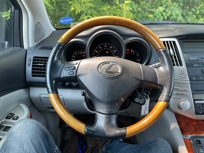 2004 lexus rx-330 2wd with 184541 miles for sale near white-bear-lake, minnesota 8f85dd51dff64b32b446ecda33432b4b.jpeg