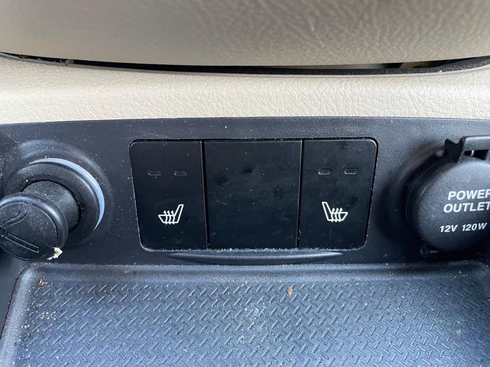 2007 hyundai santa-fe limited with 159687 miles for sale near rochester, minnesota 8f89d217323145d797f5c1f499df159f.jpeg