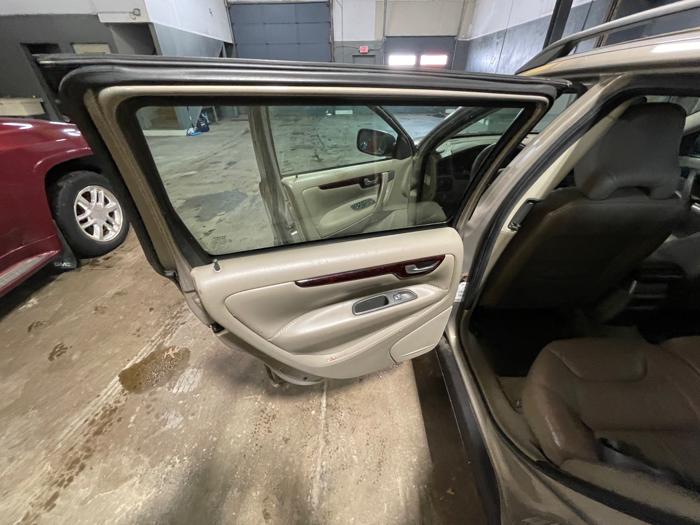 2003 volvo xc70 cross-country with 296753 miles for sale near elk-river, minnesota 8fccb19ba1c84588a7cd3849577d53e9.jpeg