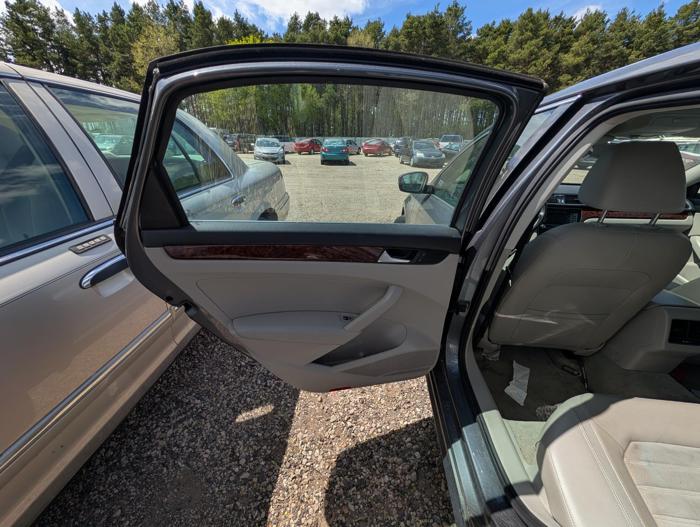 2013 volkswagen passat 2.0l-tdi-se-at for sale near elk-river, minnesota 9003b4297d1b429aa18fc64260143d85.jpg