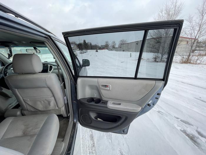 2007 toyota highlander v6-2wd with 217086 miles for sale near elk-river, minnesota 902598448b854dfa971e56d19a324e88.jpeg